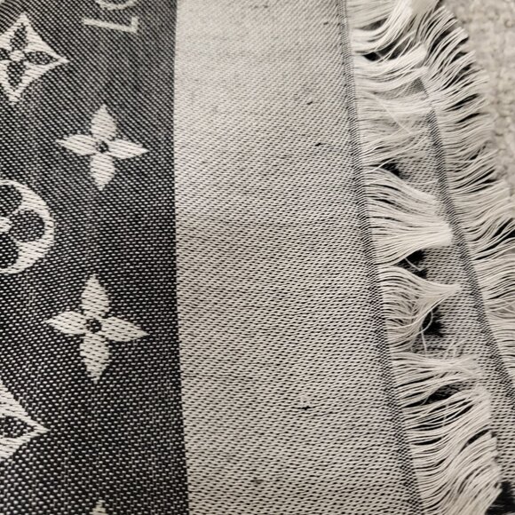 Louis Vuitton Silk Wool Monogram Denim Shawl Black - Picture 6 of 8